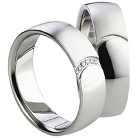 Bild von Ring Edelstahl mit gefassten Zirkonia Gr. 50-62